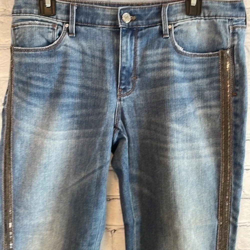 White House Black Market Girlfriend jeans -size 8S - Picture 2 of 14